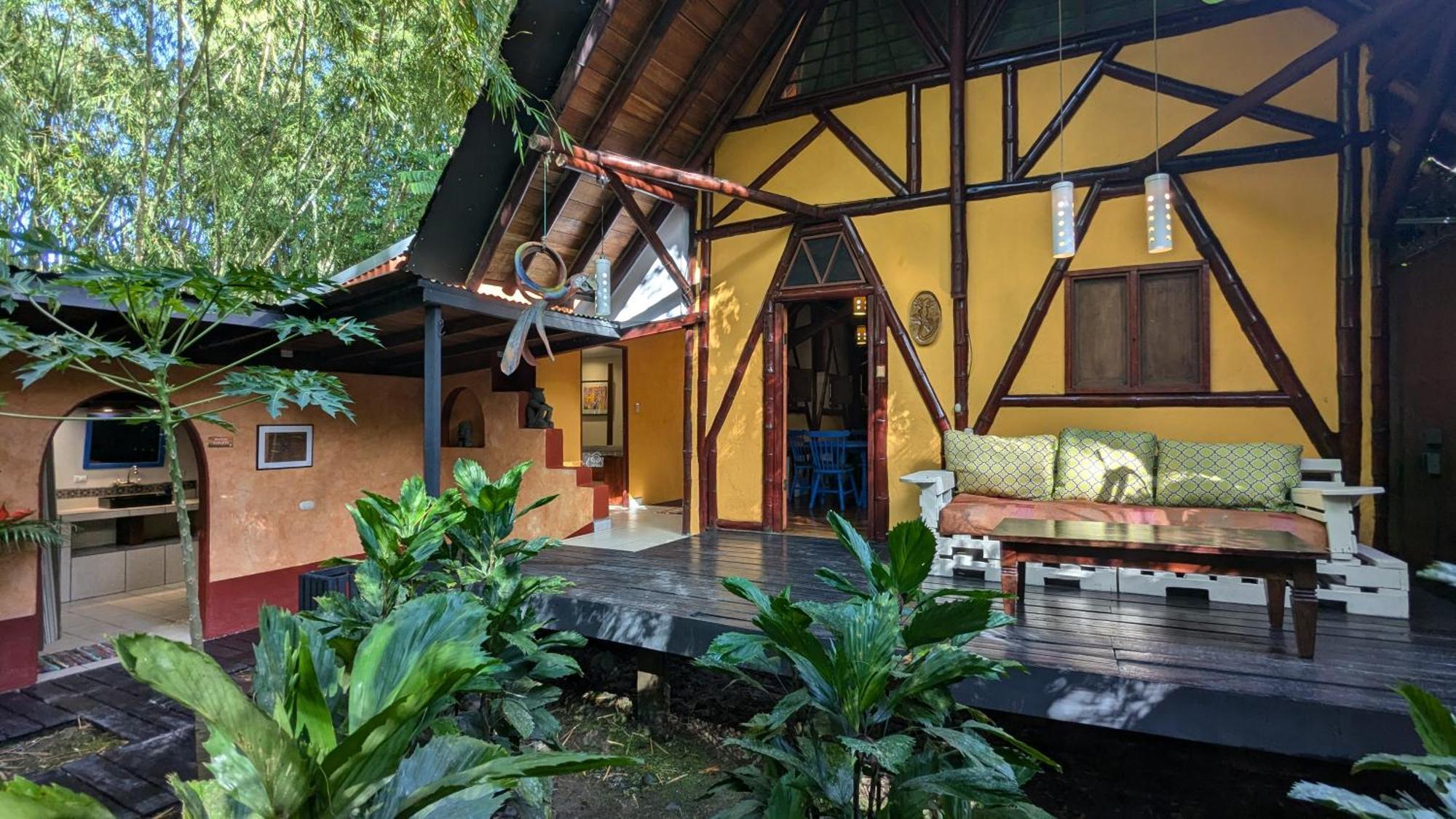 Tree House Beachfront Lodge Puerto Viejo de Talamanca Buitenkant foto